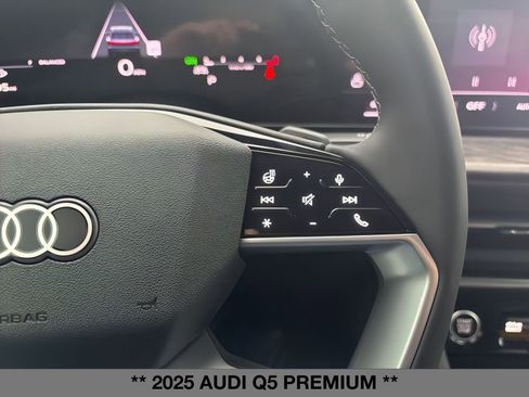 New 2025 Audi Q5 Premium image 17