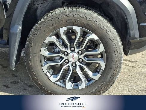 Used 2024 GMC Canyon Denali image 11