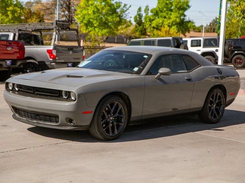 Used 2019 Dodge Challenger SXT w/ Plus Package RWD image 9