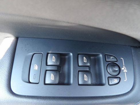 Certified 2025 Volvo S60 B5 Core FWD image 14