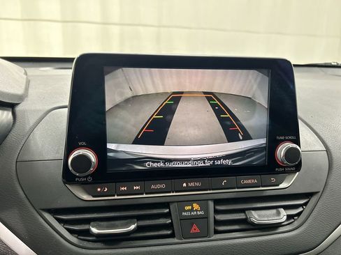 Used 2020 Nissan Altima 2.5 S FWD image 15