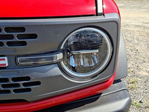 Used 2023 Ford Bronco Badlands AWD/4WD image 8