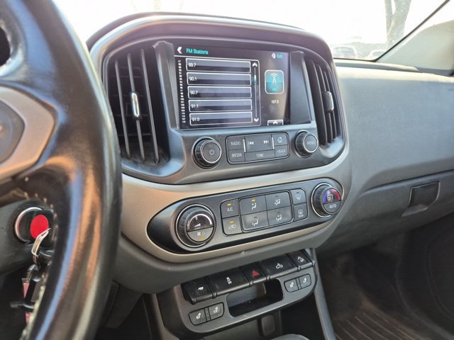 Used 2017 Chevrolet Colorado Z71 AWD/4WD image 12