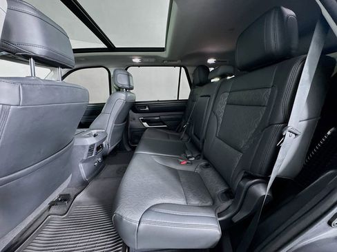 Used 2023 Toyota Sequoia Limited image 23