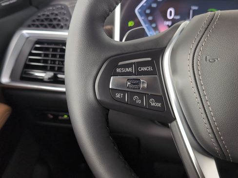 Used 2026 BMW X5 sDrive40i image 14