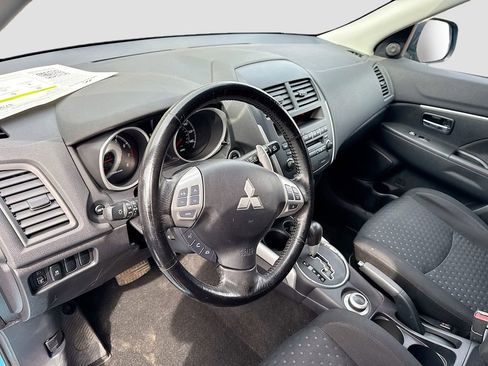 Used 2011 Mitsubishi Outlander Sport SE image 5