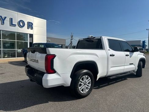 Used 2023 Toyota Tundra SR5 AWD/4WD image 21