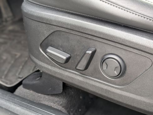 Used 2022 Kia Sorento S w/ Panoramic Sunroof Package image 33