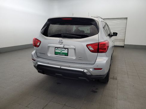 Used 2020 Nissan Pathfinder SL AWD/4WD image 7
