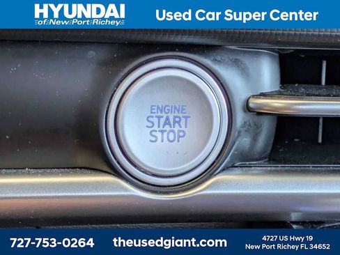 Used 2025 Hyundai Santa Cruz SEL FWD image 36