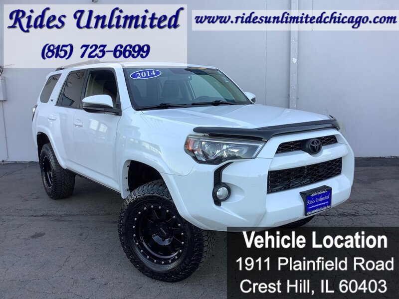 Used 2014 Toyota 4Runner SR5 AWD/4WD image 10