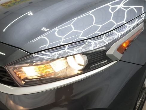 Used 2022 Kia Forte LXS w/ LXS Technology Package FWD image 29