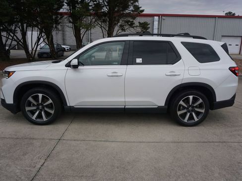 Used 2024 Honda Pilot Elite image 24