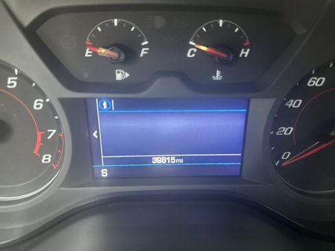 Used 2022 Chevrolet Camaro LT w/ Redline Edition RWD image 8