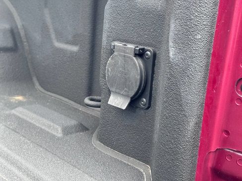 Used 2019 Chevrolet Silverado 1500 LTZ w/ LTZ Plus Package AWD/4WD image 44