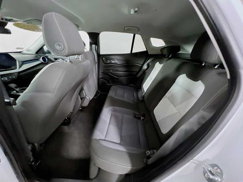Used 2025 Chevrolet Trax LS FWD image 23