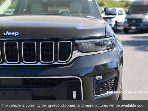 Used 2022 Jeep Grand Cherokee Overland image 5