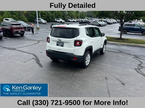 Used 2023 Jeep Renegade Latitude w/ Premium Group AWD/4WD image 10