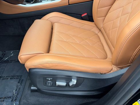 Used 2024 BMW X5 xDrive40i w/ Premium Package AWD/4WD image 20