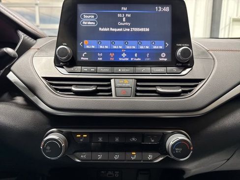 Used 2021 Nissan Altima 2.5 SR w/ SR Premium Package image 11