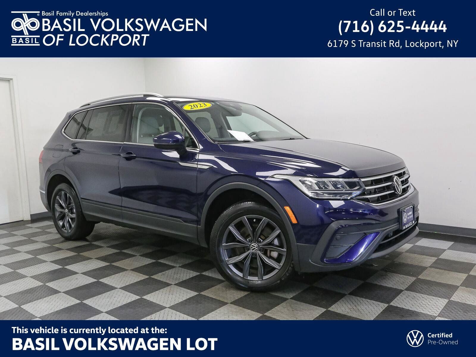 Certified 2023 Volkswagen Tiguan SE w/ Panoramic Sunroof Package FWD image 1