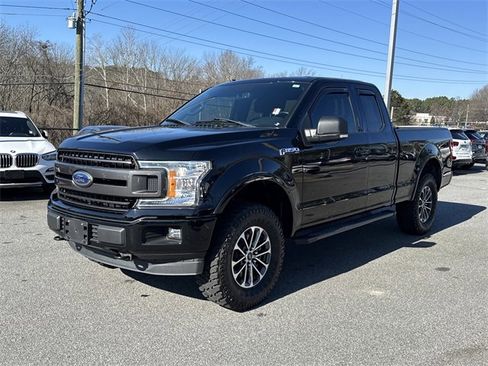 Used 2018 Ford F150 XLT w/ Equipment Group 302A Luxury image 3