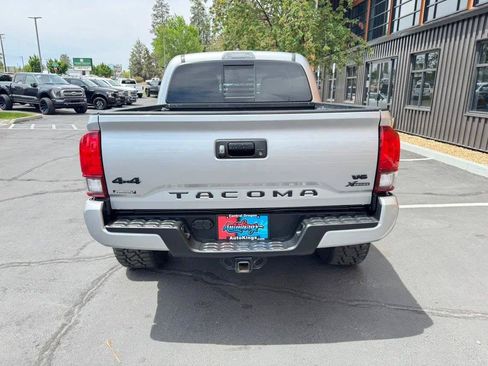 Used 2023 Toyota Tacoma SR5 w/ Technology Package AWD/4WD image 4