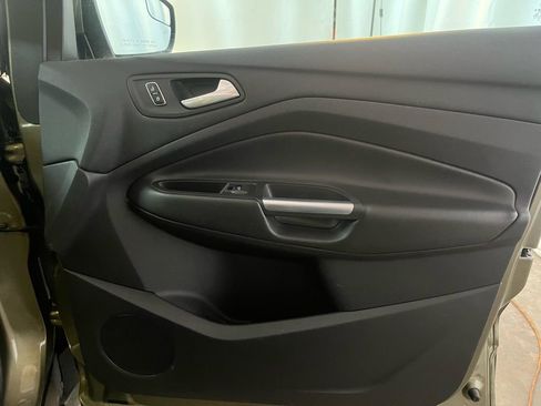 Used 2014 Ford Escape SE w/ Equipment Group 201A image 11