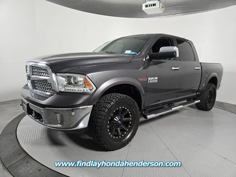 Used 2018 RAM 1500 Laramie w/ Convenience Group AWD/4WD image 2
