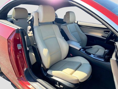 Used 2011 BMW 328i Convertible image 23