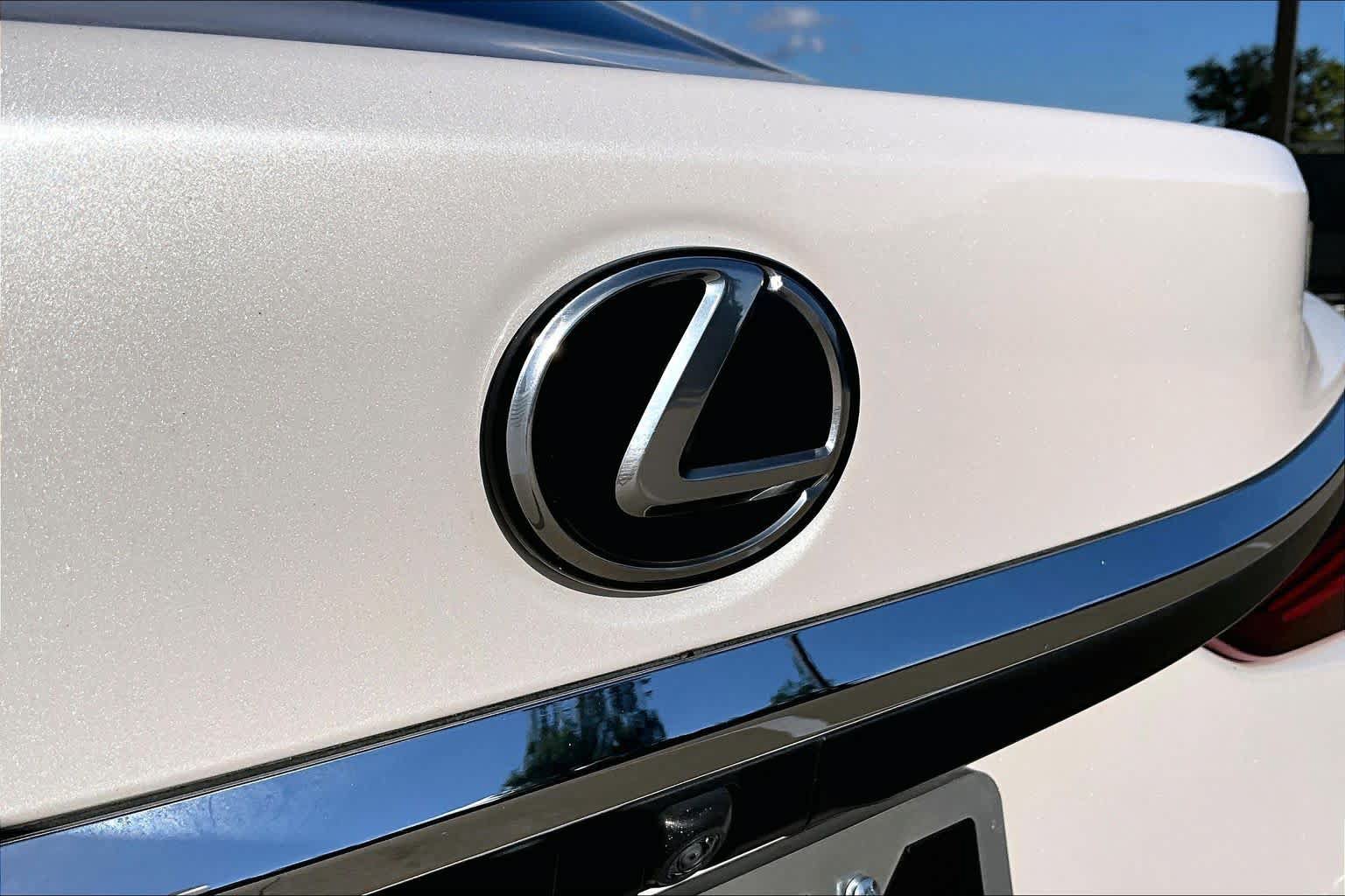 Used 2020 Lexus ES 350 w/ Accessory Package 2 FWD image 29