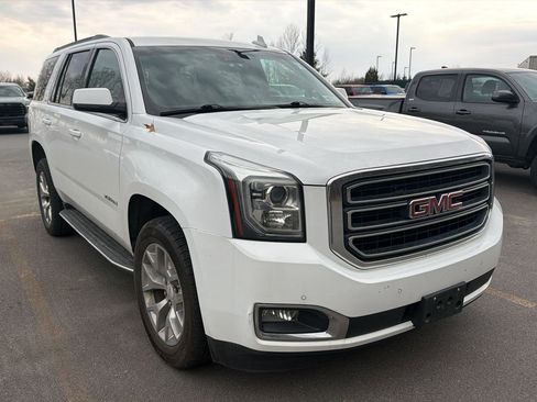 Used 2018 GMC Yukon SLT image 3