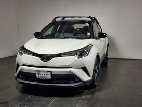 Certified 2019 Toyota C-HR Limited image 4