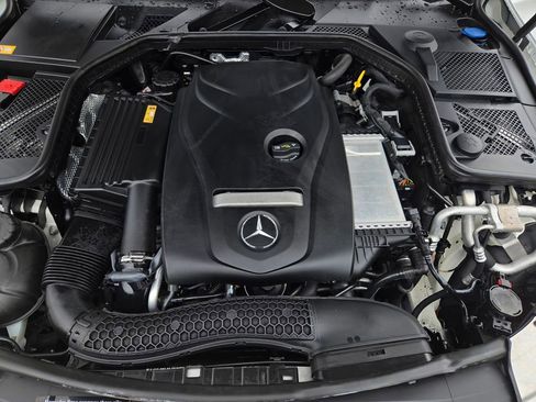 Used 2015 Mercedes-Benz C 300 Sedan image 36