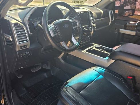 Used 2017 Ford F250 Lariat w/ Lariat Ultimate Package image 11