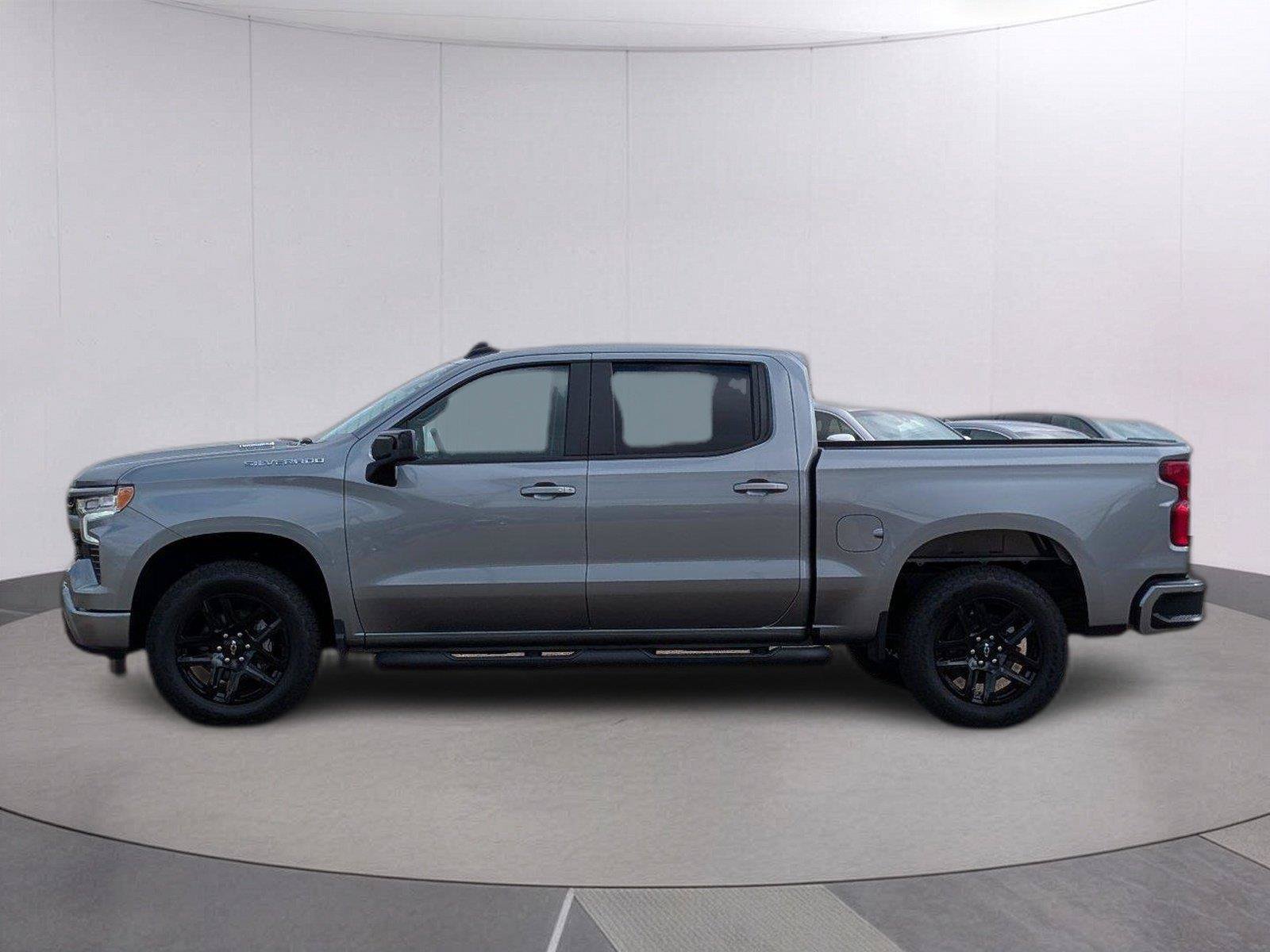 Used 2026 Chevrolet Silverado 1500 RST w/ RST Select Package RWD image 2