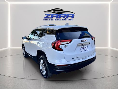 Used 2022 GMC Terrain SLT image 4