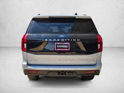 New 2026 Ford Expedition Max Active RWD image 8