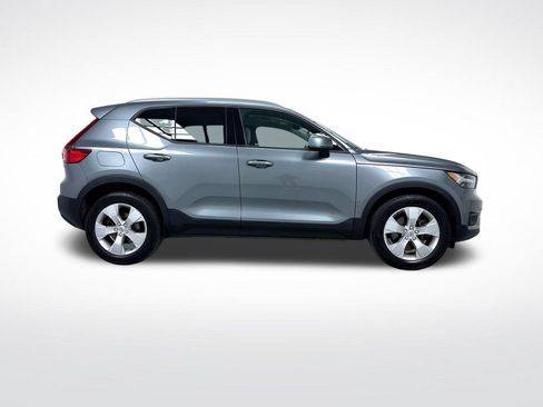 Used 2019 Volvo XC40 T5 Momentum AWD/4WD image 10