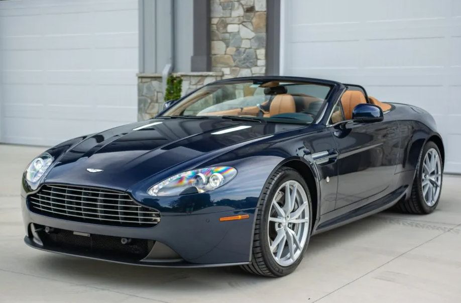 Used 2015 Aston Martin V8 Vantage GT RWD image 1