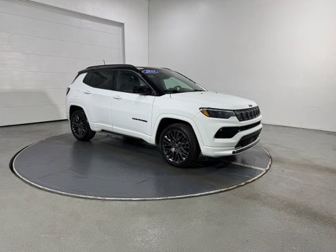 Used 2022 Jeep Compass High Altitude image 2