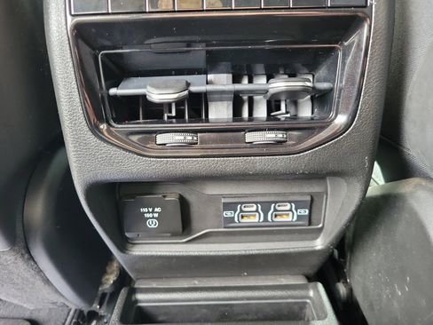 Used 2021 Jeep Grand Cherokee L Laredo w/ Luxury Tech Group I image 10