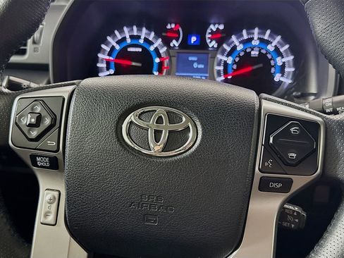 Used 2019 Toyota 4Runner SR5 image 11