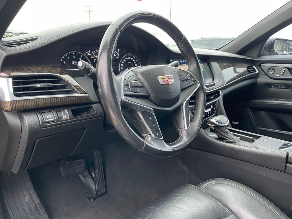 Used 2018 Cadillac CT6 Luxury w/ Active Chassis Package AWD/4WD image 9