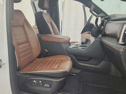 Used 2024 GMC Sierra 3500 Denali Ultimate image 41