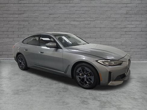 Used 2023 BMW i4 eDrive35 RWD image 3