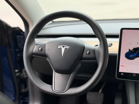 Used 2021 Tesla Model 3 Standard Range Plus RWD image 24