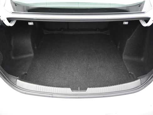 Used 2024 Chevrolet Malibu RS FWD image 26
