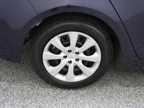 Used 2024 Toyota Corolla LE FWD image 6