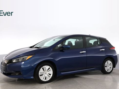 Used 2025 Nissan Leaf S FWD image 18